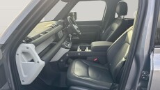 Land Rover Defender 3.0 D250 X-Dynamic SE 110 5dr Auto Diesel Estate